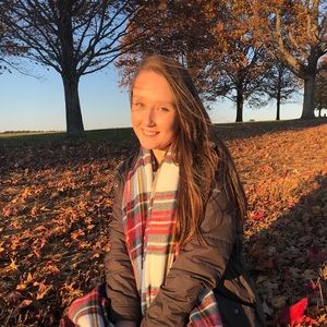 Meet your Posher, Erica